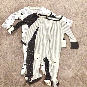 Unisex 6-9 Month Black & White Cloud Island Footie Pajama Bundle of 3